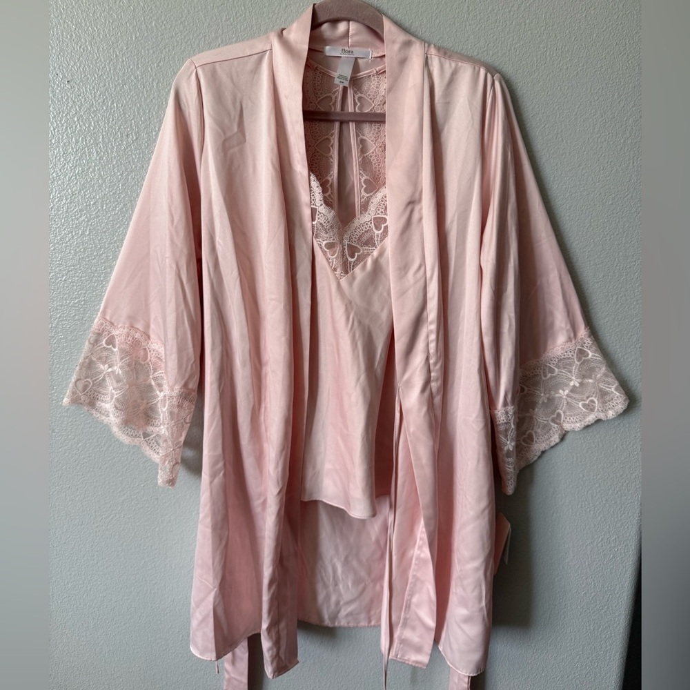 Flora Nikrooz Pink Satin Lace Robe & Cami Set 2PC Sleepwear Bridal S/M NWT - Picture 4 of 13
